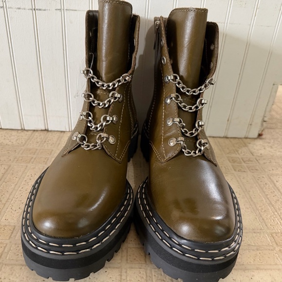 NEW Vince Camuto Popinta Chain Green Combat Boots Women’s 7.5 - Picture 2 of 6